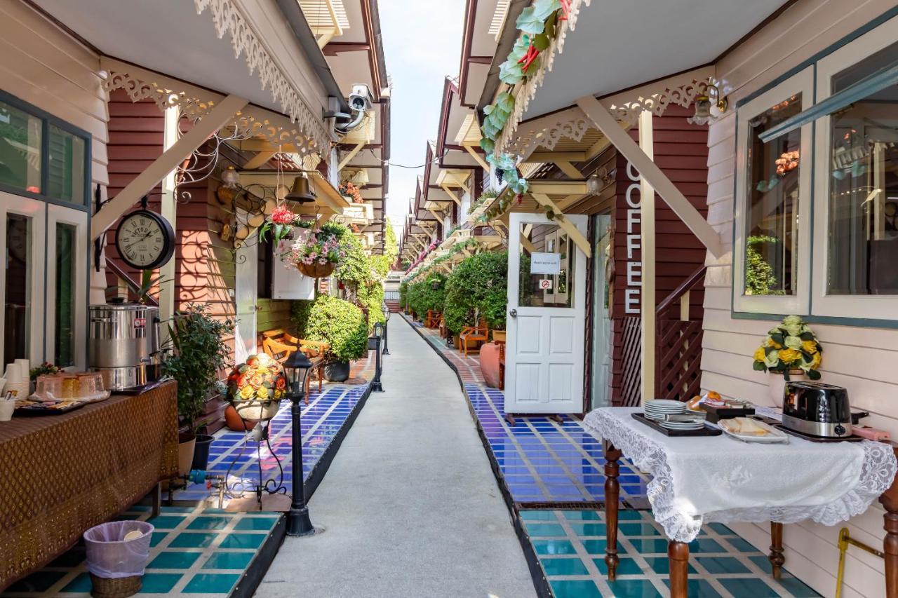 Resort Bangphlat Bangkok Extérieur photo