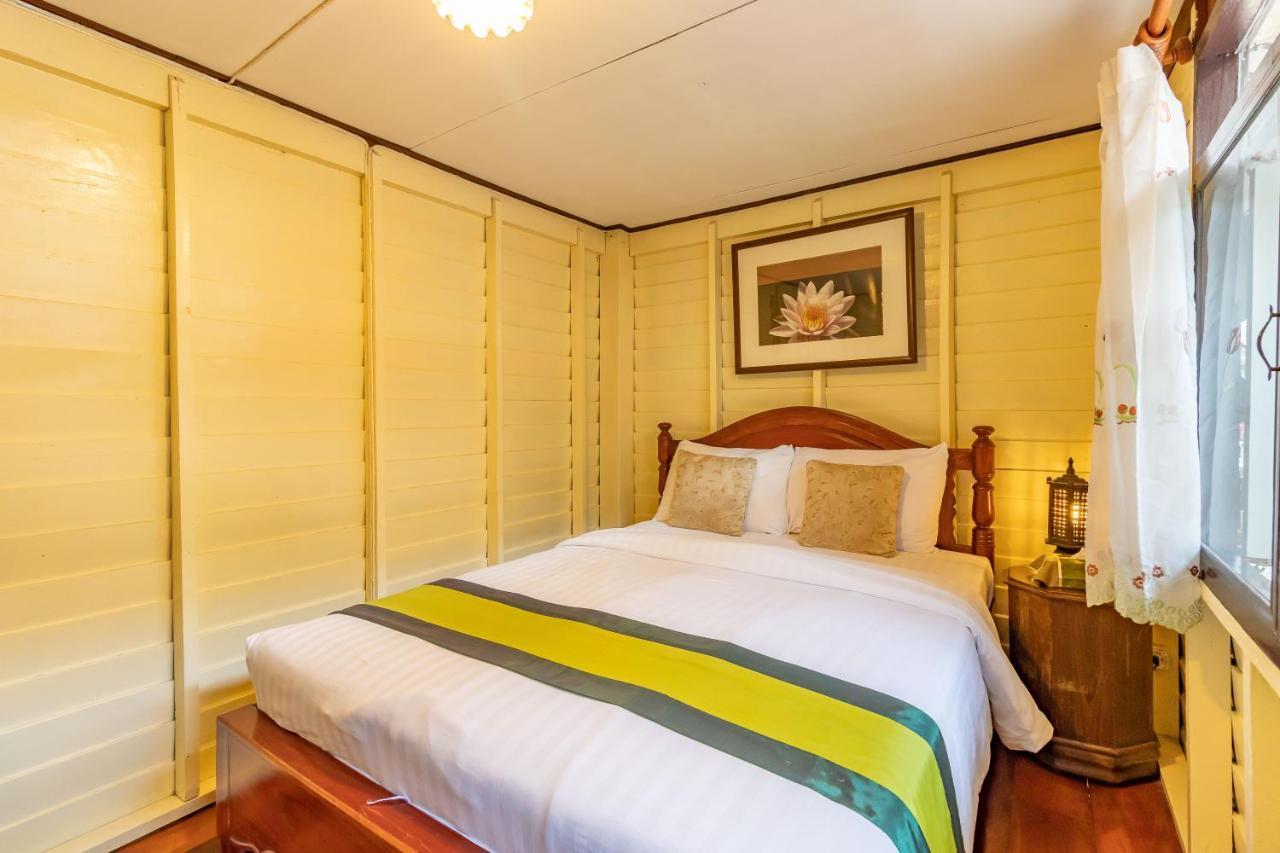Resort Bangphlat Bangkok Extérieur photo